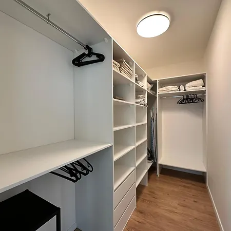 Apartment Labutia, Self-checkin, Parking, Ac *